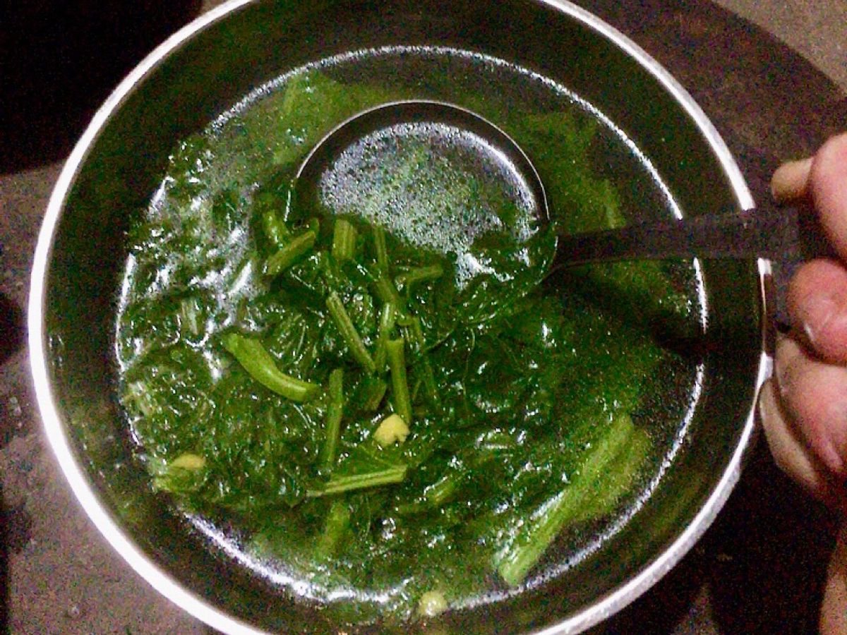 Canh rau cải nấu với gừng:)) siêu dễ