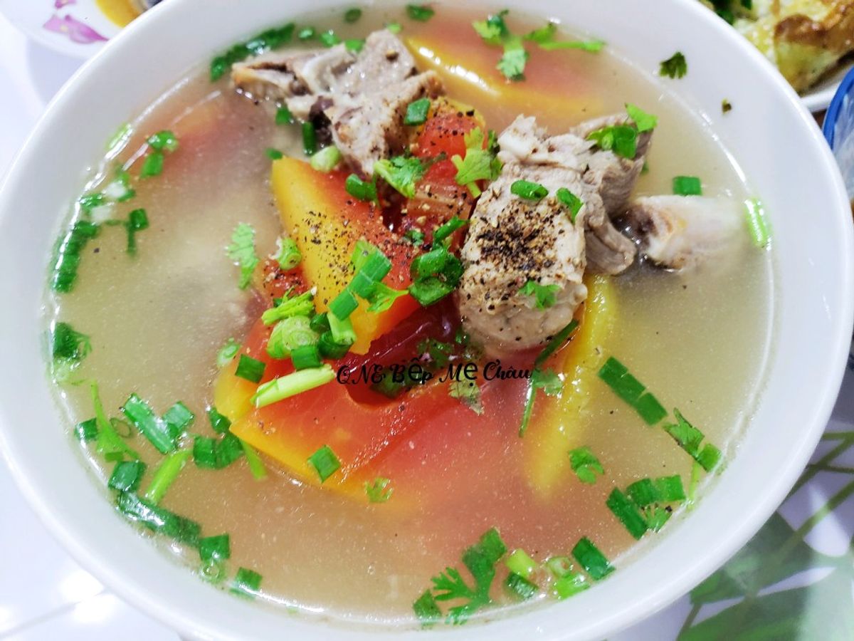 Canh đu đủ hường hầm xương heo