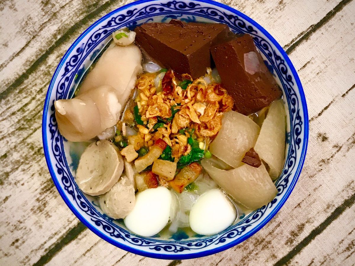 Bánh Canh Giò Heo