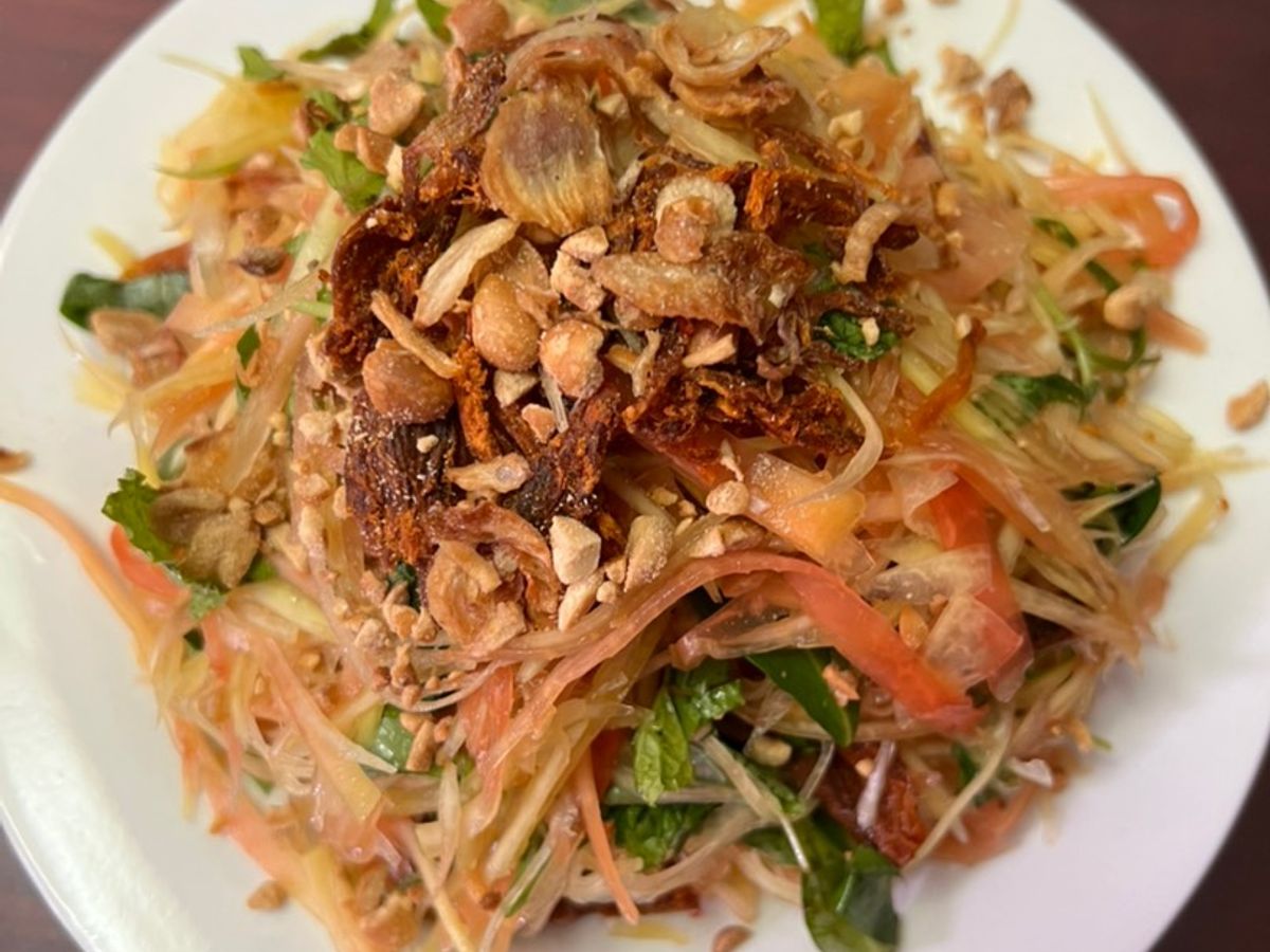 Gỏi đu đủ khô bò