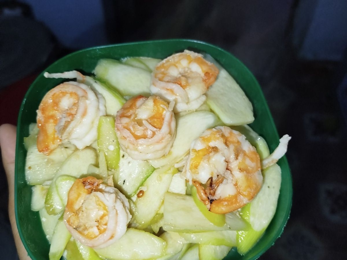 Củ niễng xào tôm nõn
