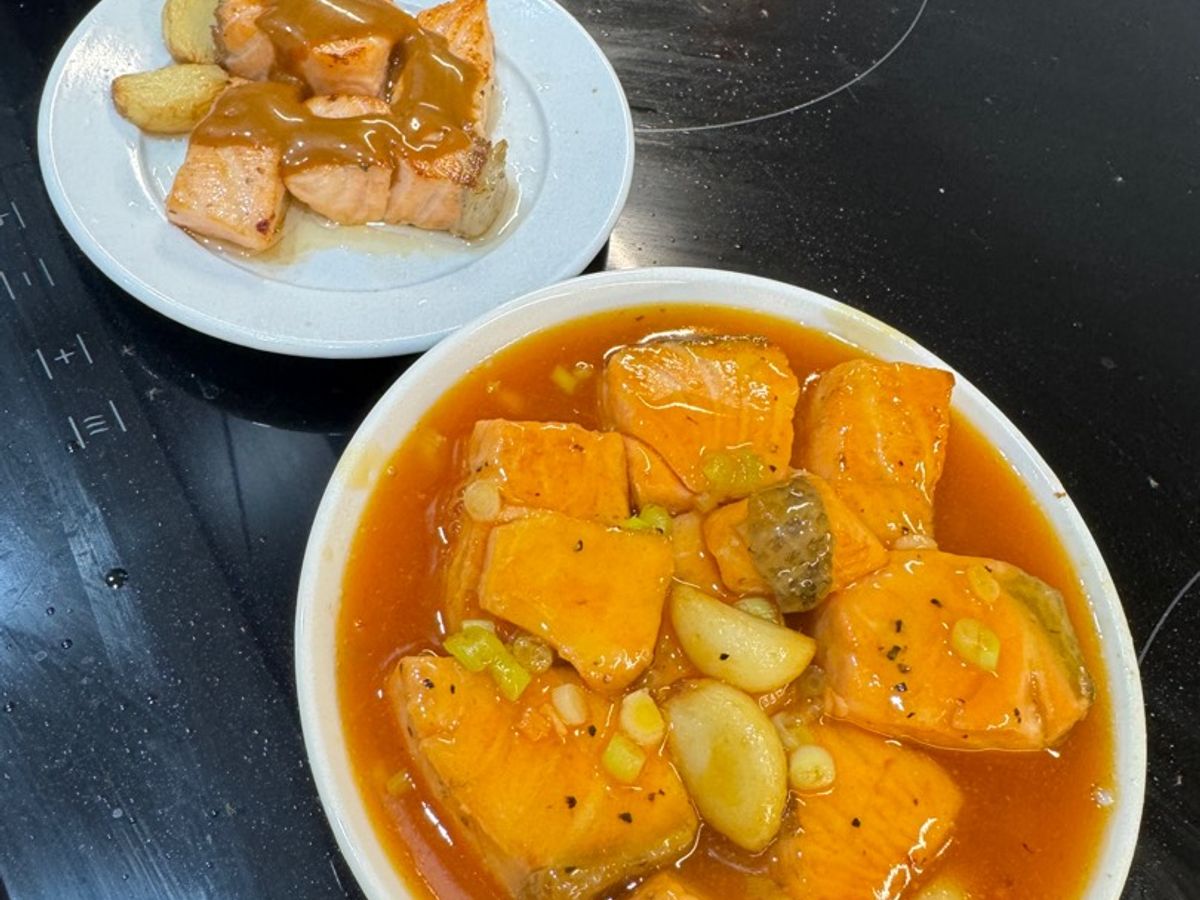 Cá hồi sốt cam
