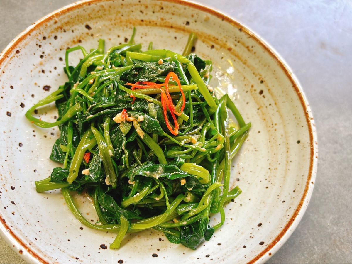Rau Muống Xào Chao