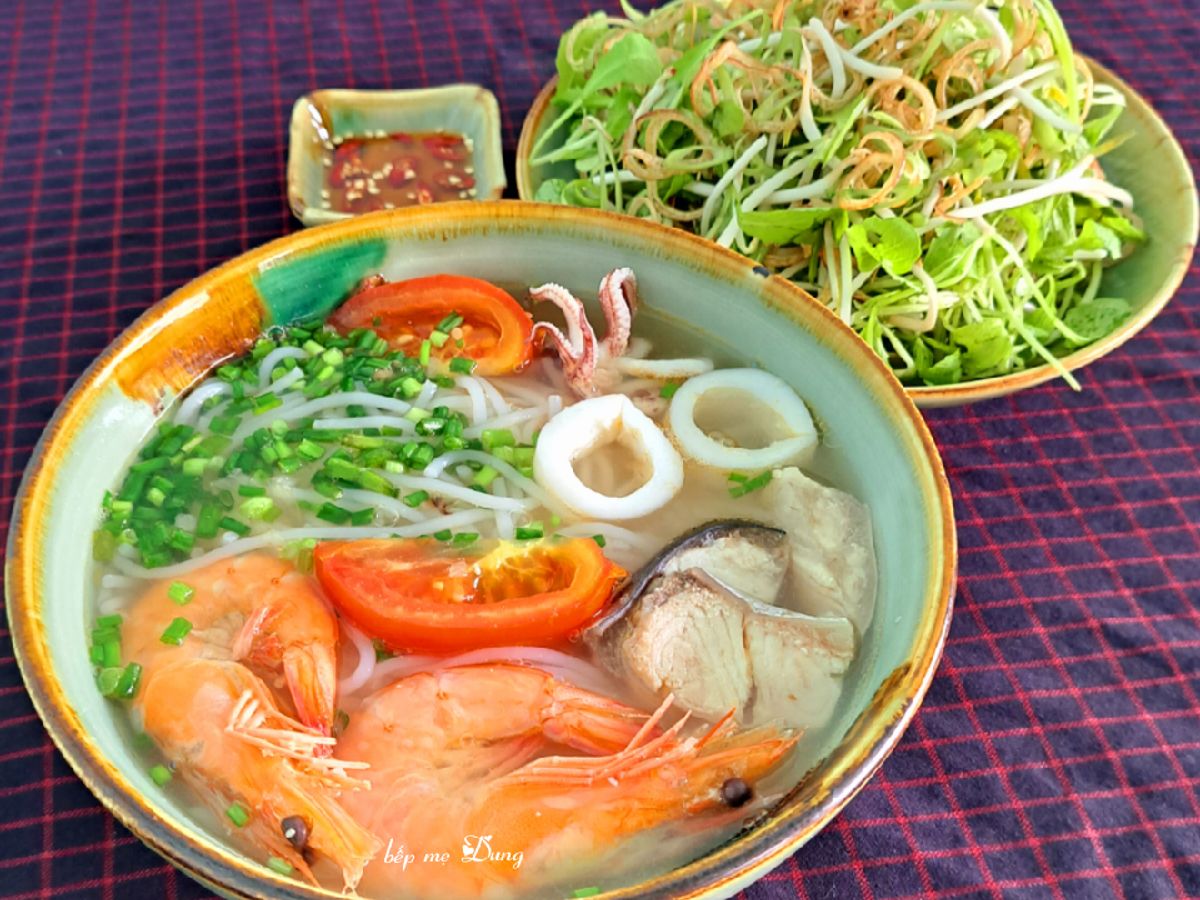 Bún hải sản