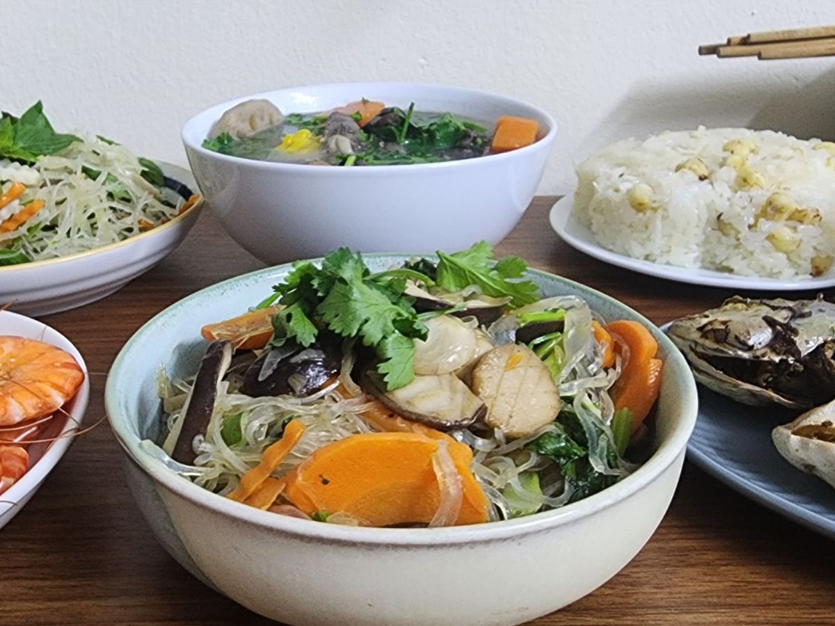 Miến om nấm (món chay)