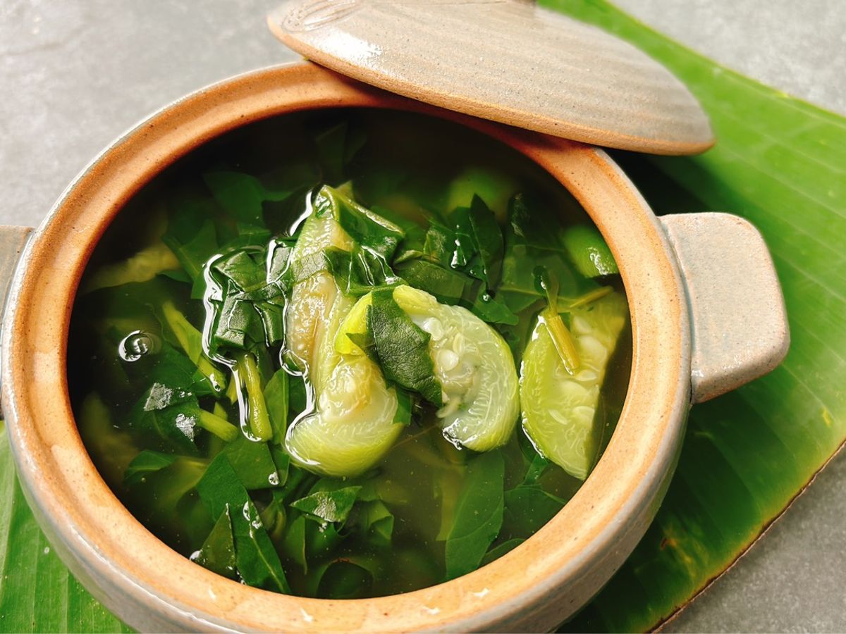 Canh rau mùng tơi mướp