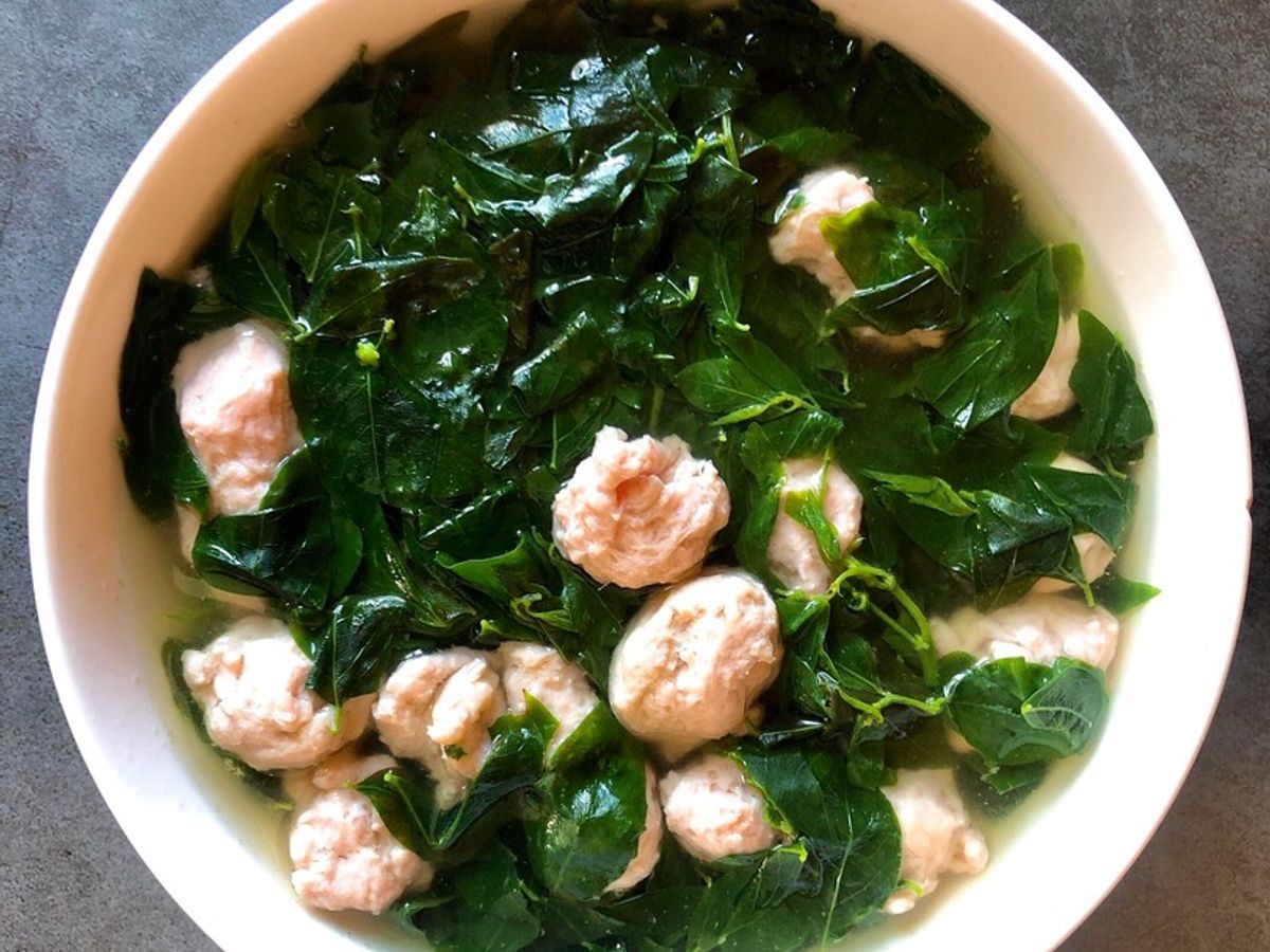 Canh Rau Ngót Nấu Mộc