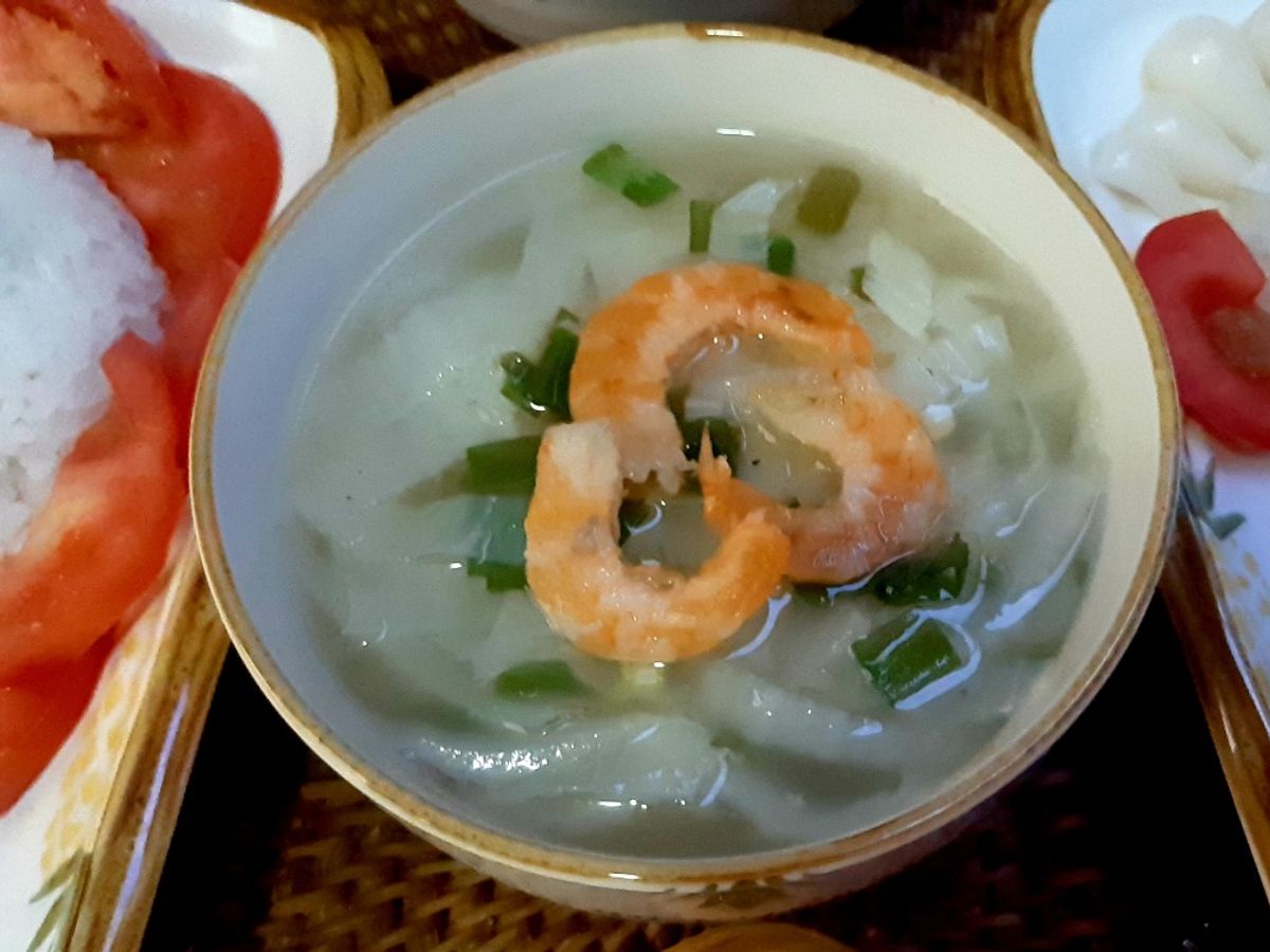 Canh bắp cải tôm khô thanh mát