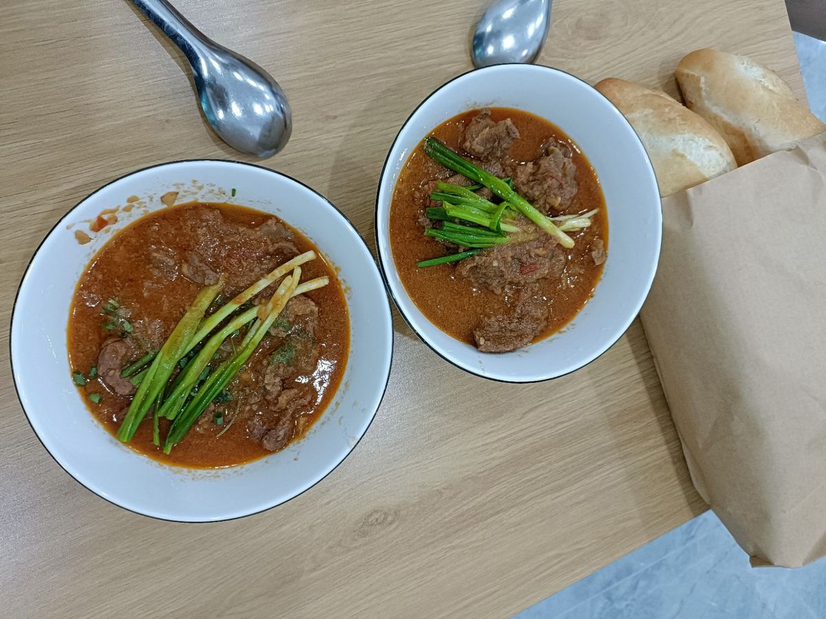 Bò sốt vang