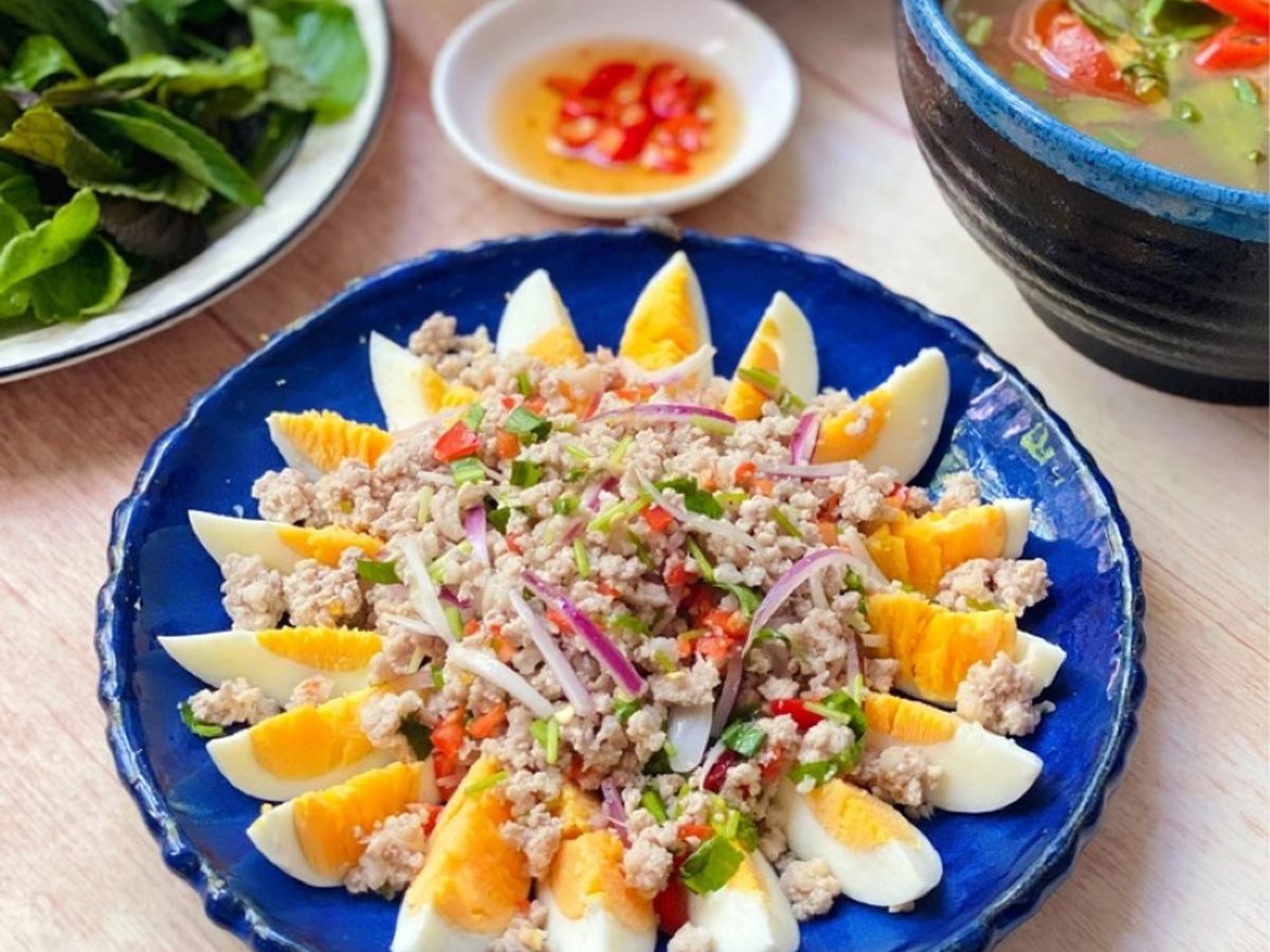 Salad Thịt Bằm Trứng