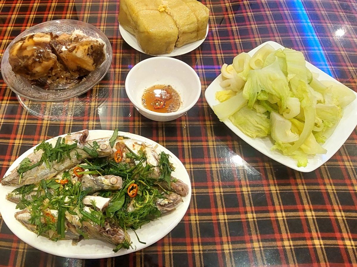 Mâm cơm gia đình #24