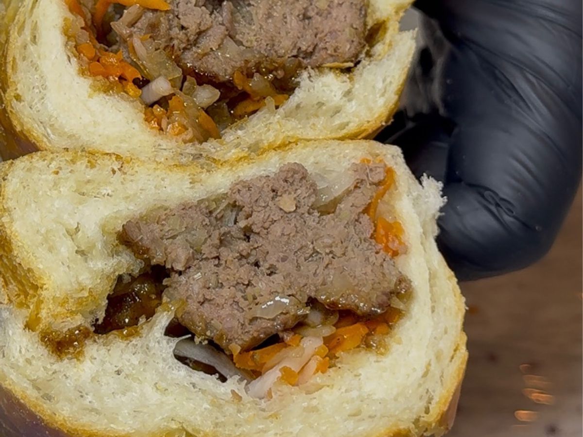 Bánh Mì Bò Nướng Sả