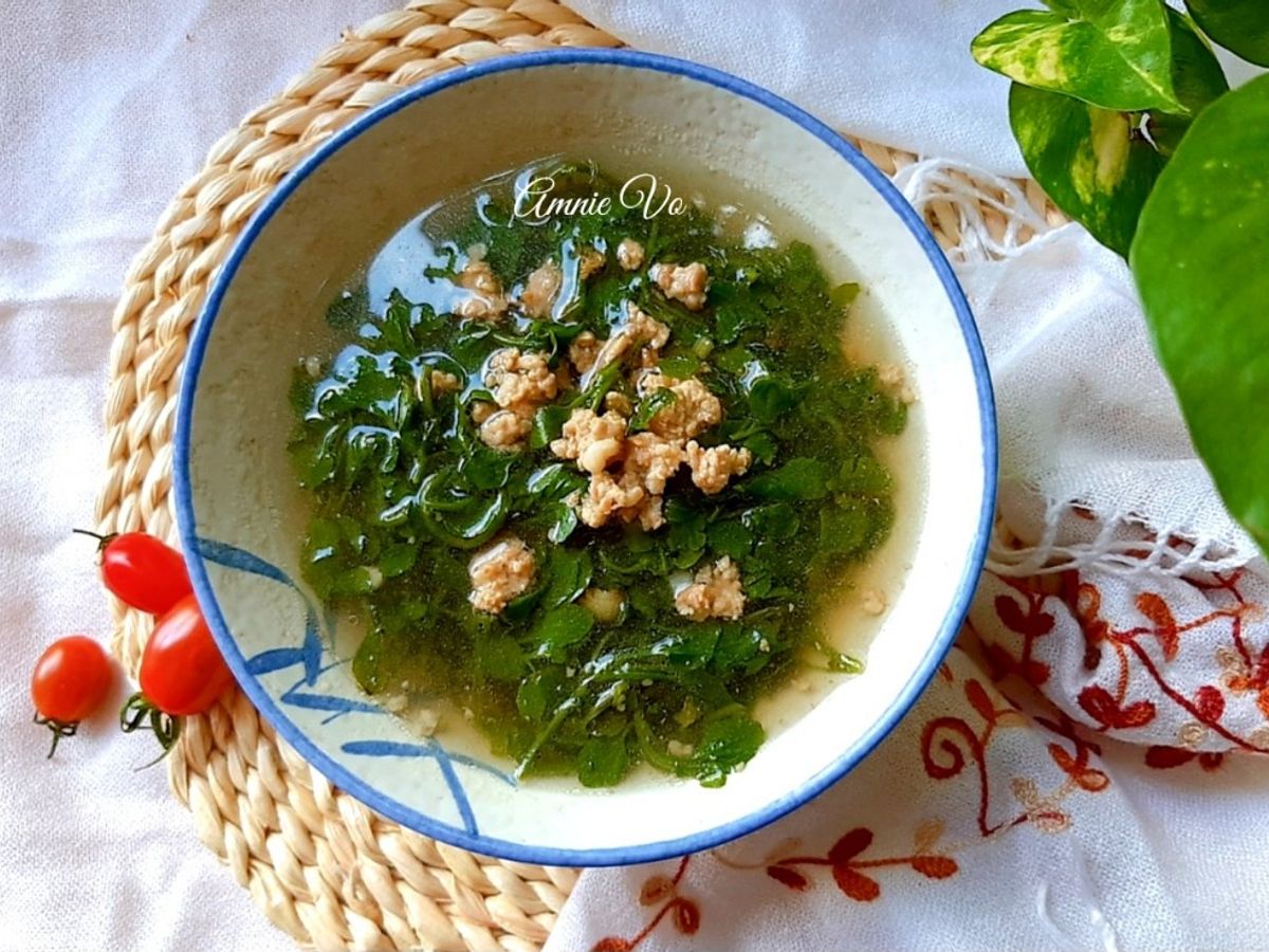 Canh thịt xay nấu xà lách xoong