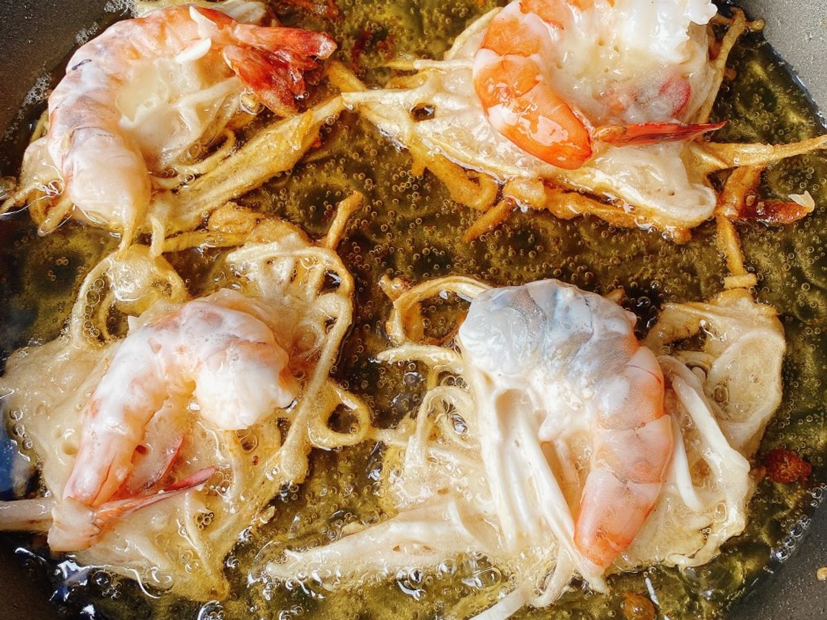 Tôm Sú Biển Chiên Khoai