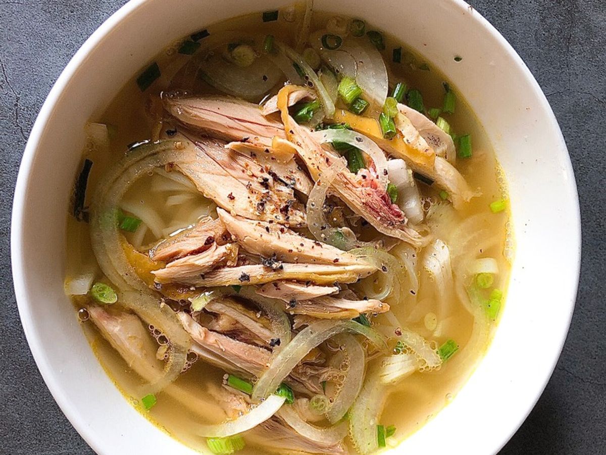 Phở Gà Ta Ngon Từ Thịt Ngọt Từ Xương!