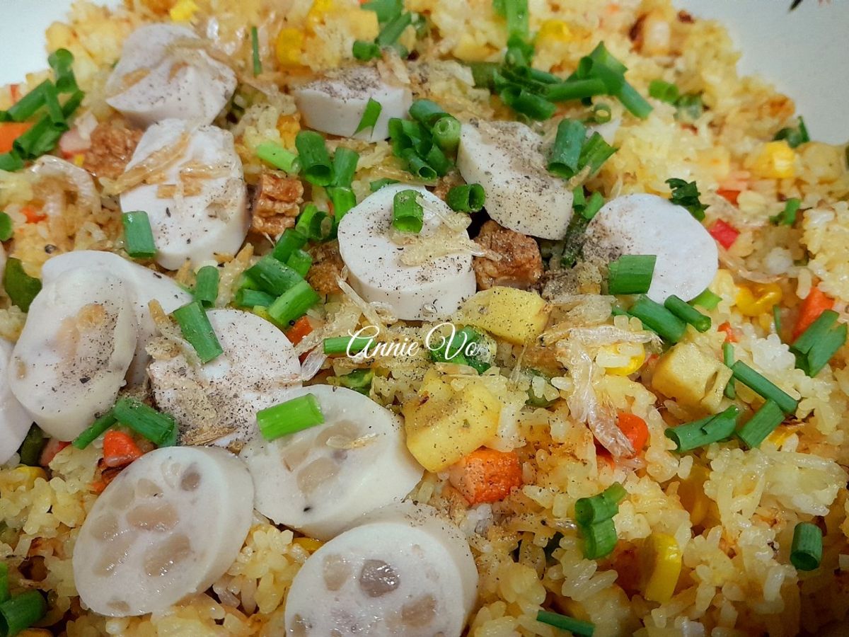 Cơm chiên rau củ