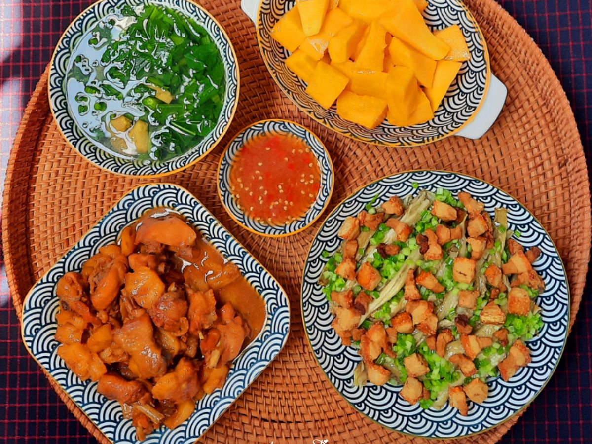 Cơm nhà 35