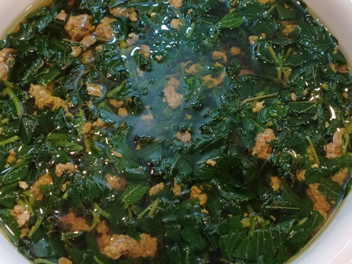 Canh rau đay nấu rạm