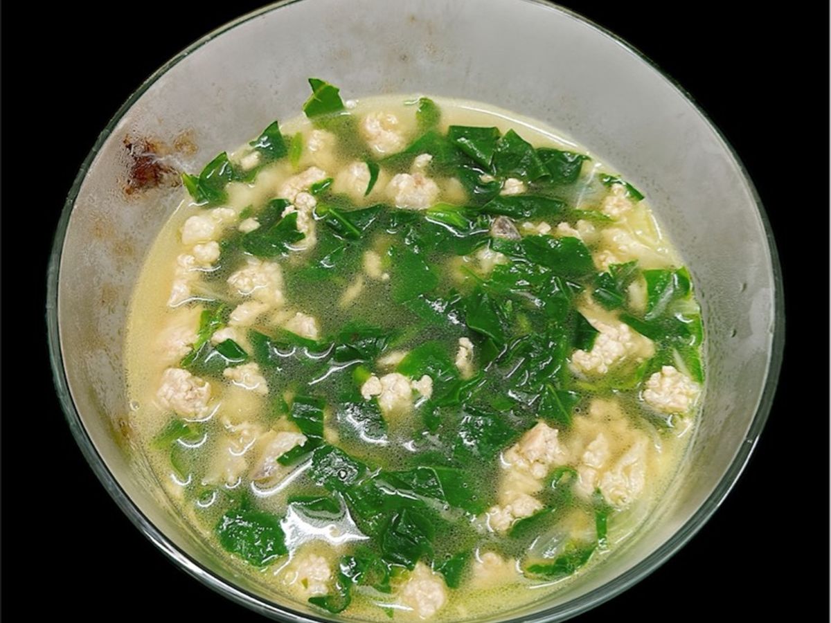 Canh rau mồng tơi nấu thịt băm