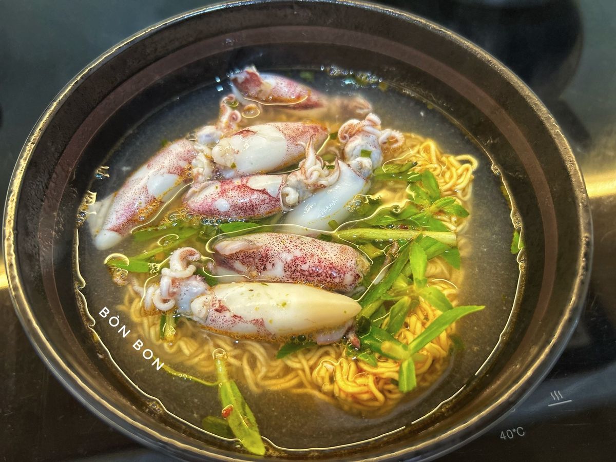 Mì Gói Mực Chua Cay