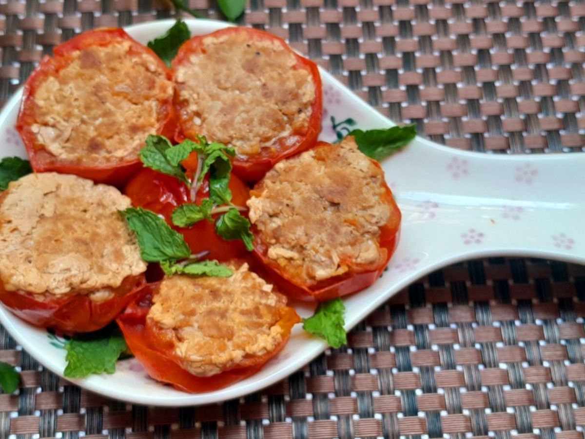 Cà chua nhồi thịt chiên