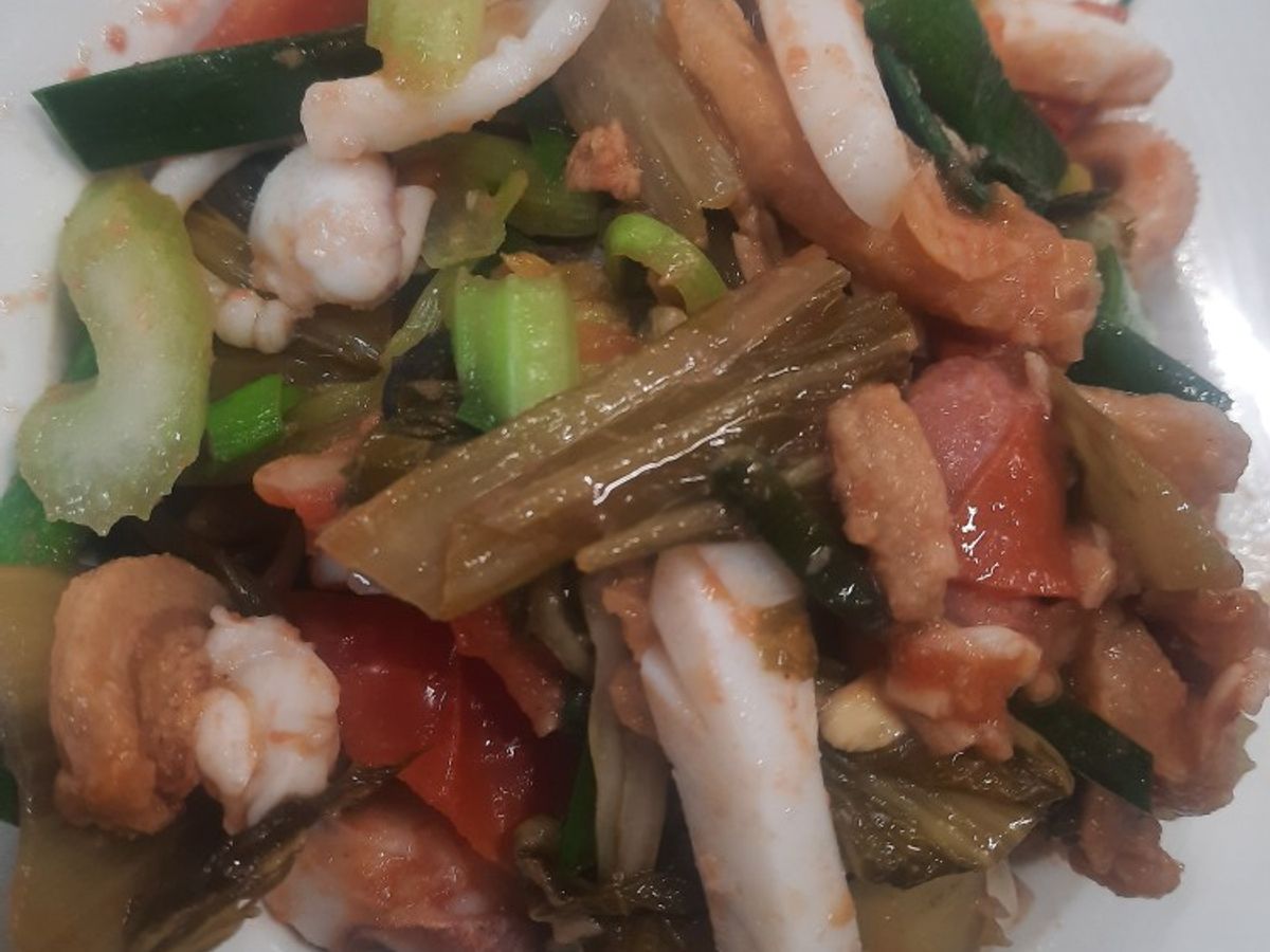 Mực nang xào dưa cải