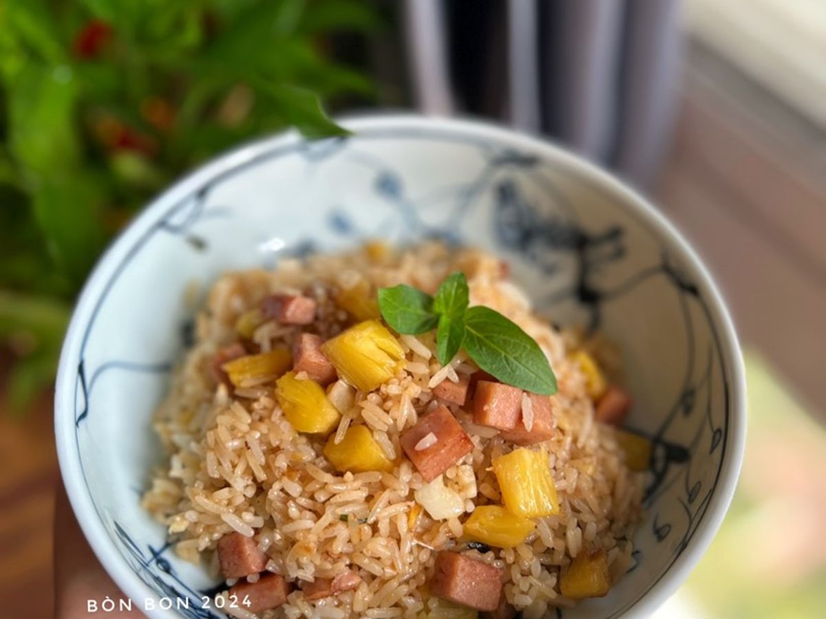 Cơm Chiên Thịt Spam Trái Thơm