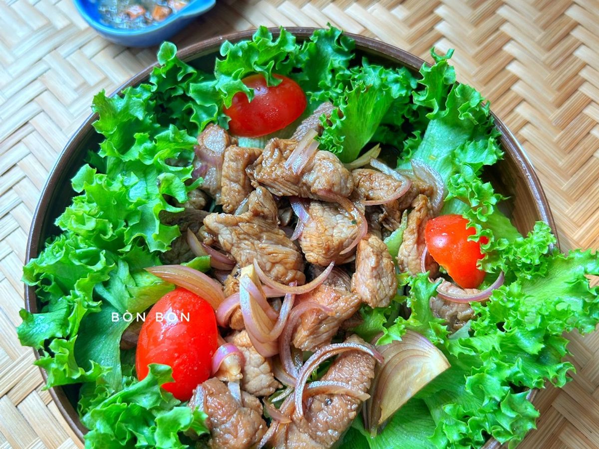 Món Bò Lok Lak Campuchia
