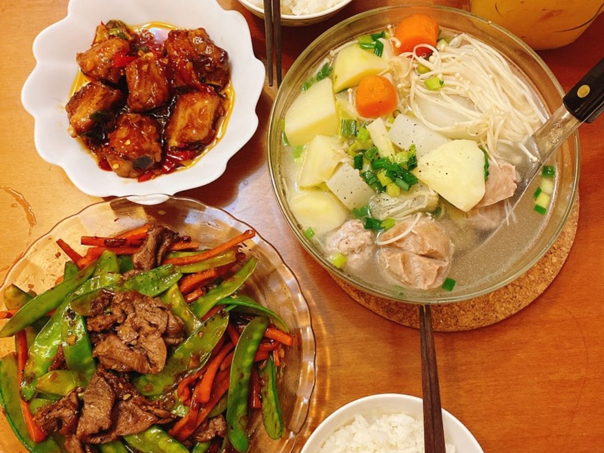 Menu gia đình hàng ngày 03 Sườn xào chua ngọtđậu cove xào bò canh rau củ bò viên