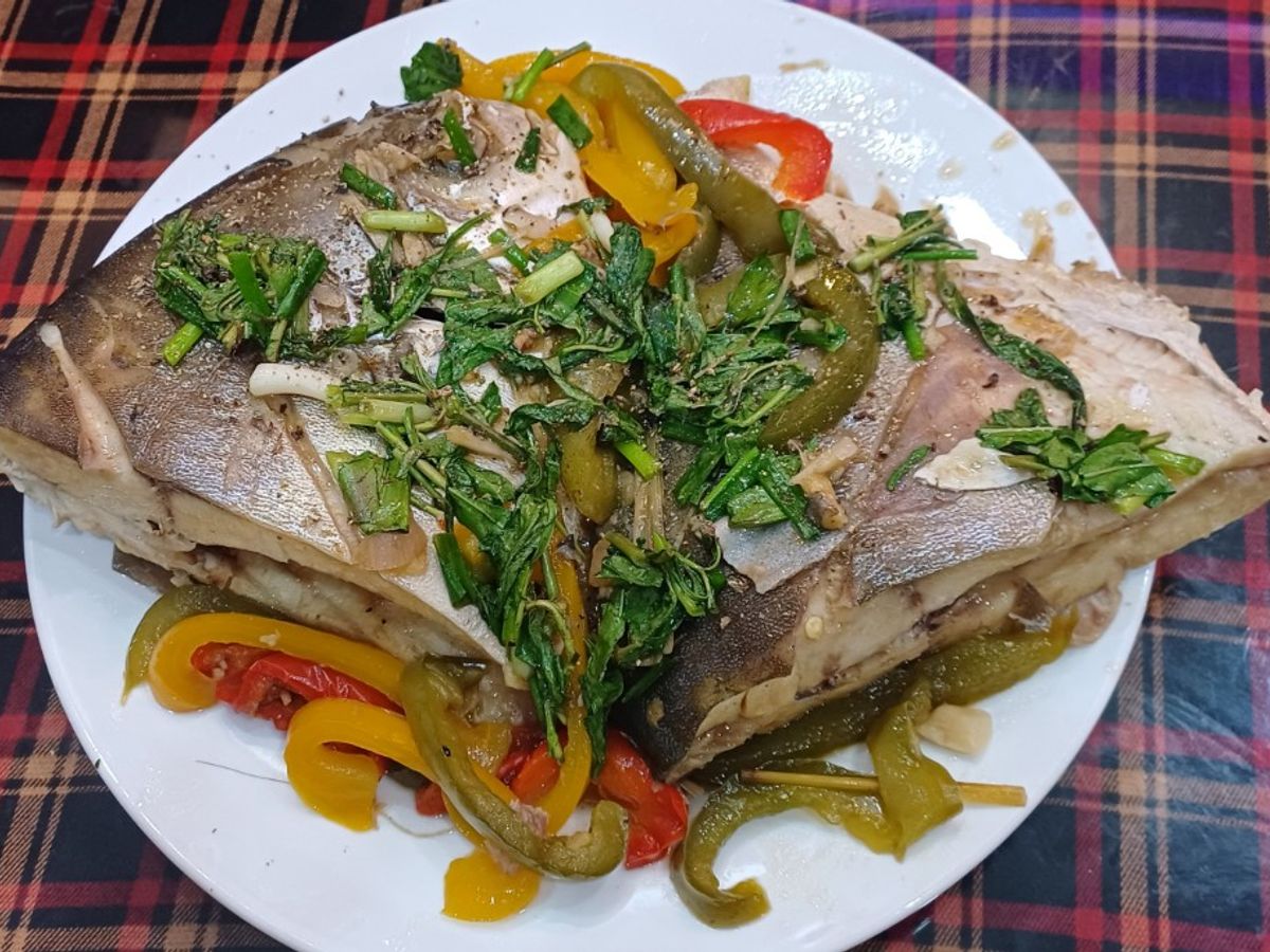 Cá chim hấp sả gừng