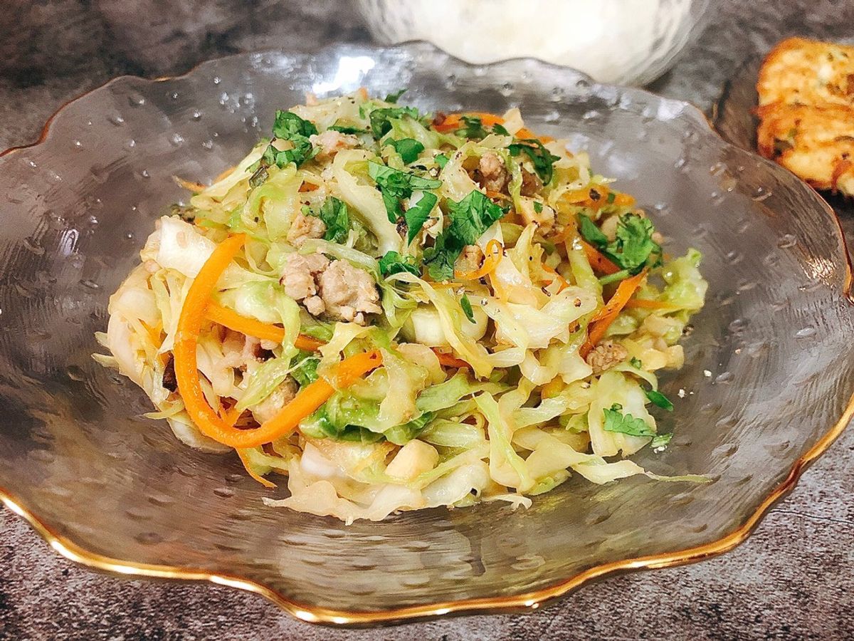 Rau Bắp Cải, Cà Rốt Xào Thịt Bằm