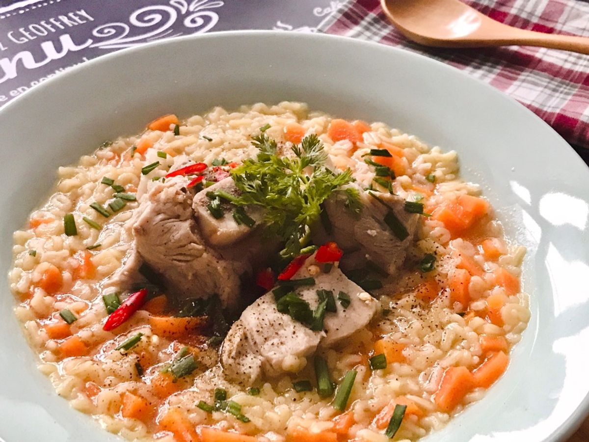 Nui Nhỏ Nấu Sườn Heo Cà Rốt