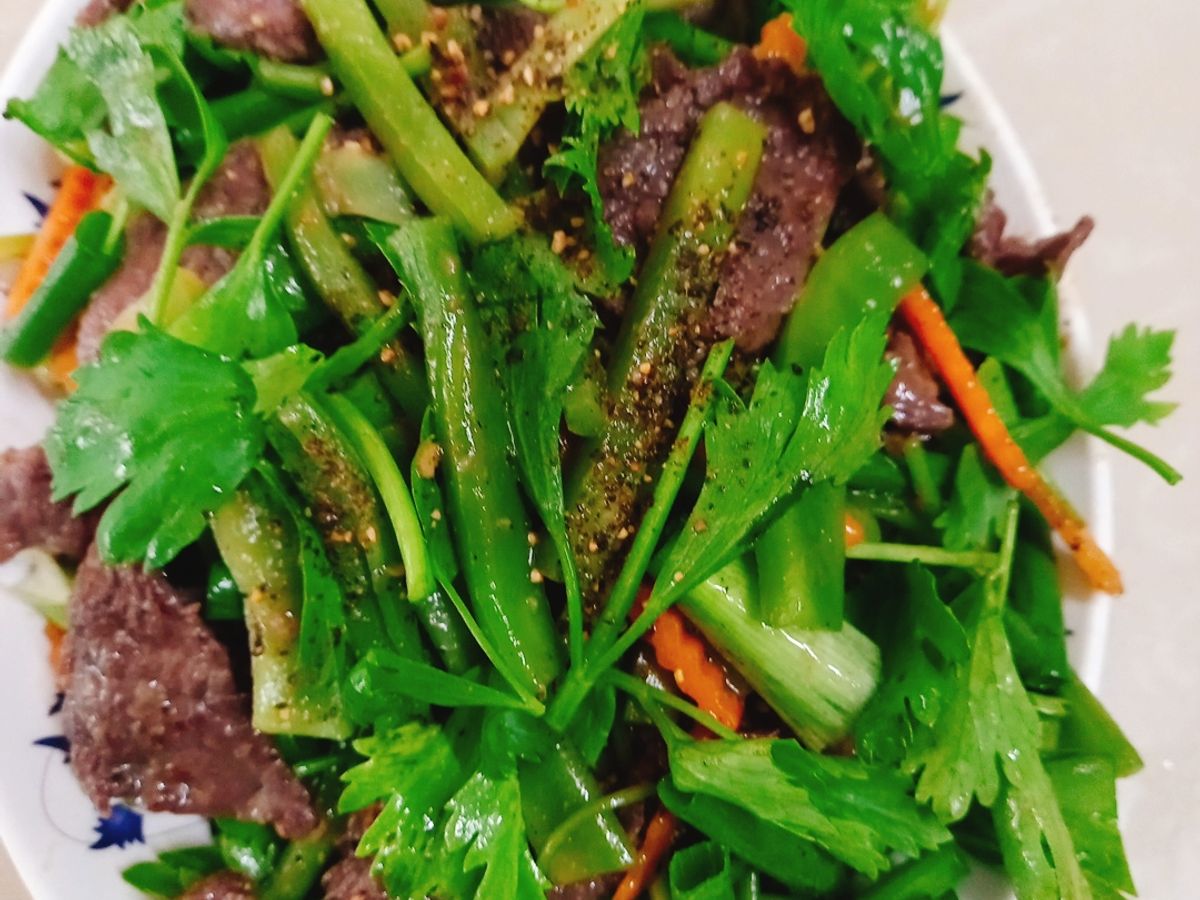 Rau tiến vua xào thịt bò