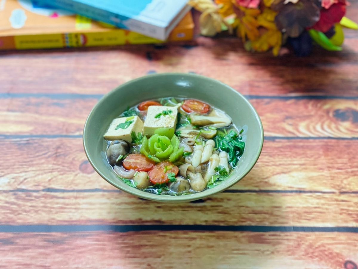 Nui Lứt Nấu Nấm