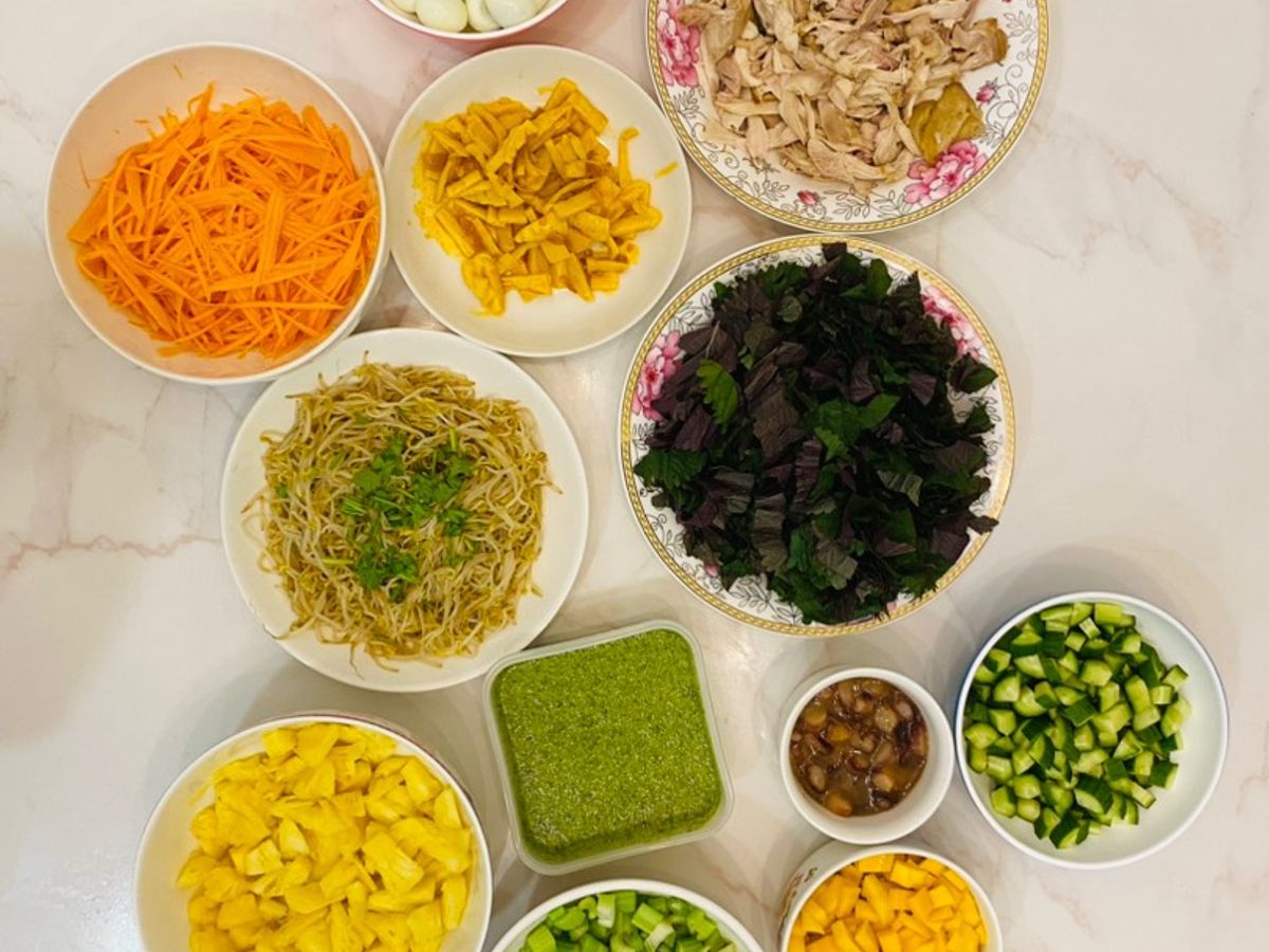 Vào bếp cùng con: poke - bữa cơm tươi cầu vồng