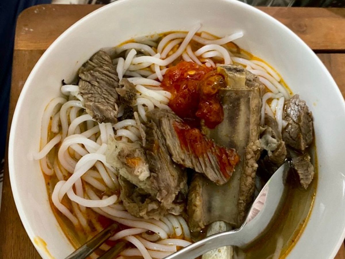 Bún bò nấu nhanh