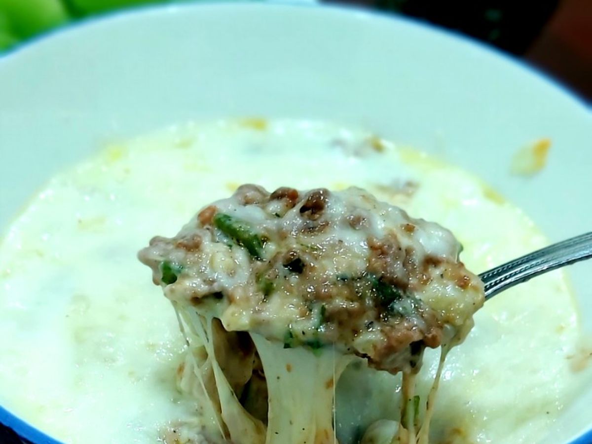 Khoai tây nghiền, sốt thịt bò bằm, phô mai