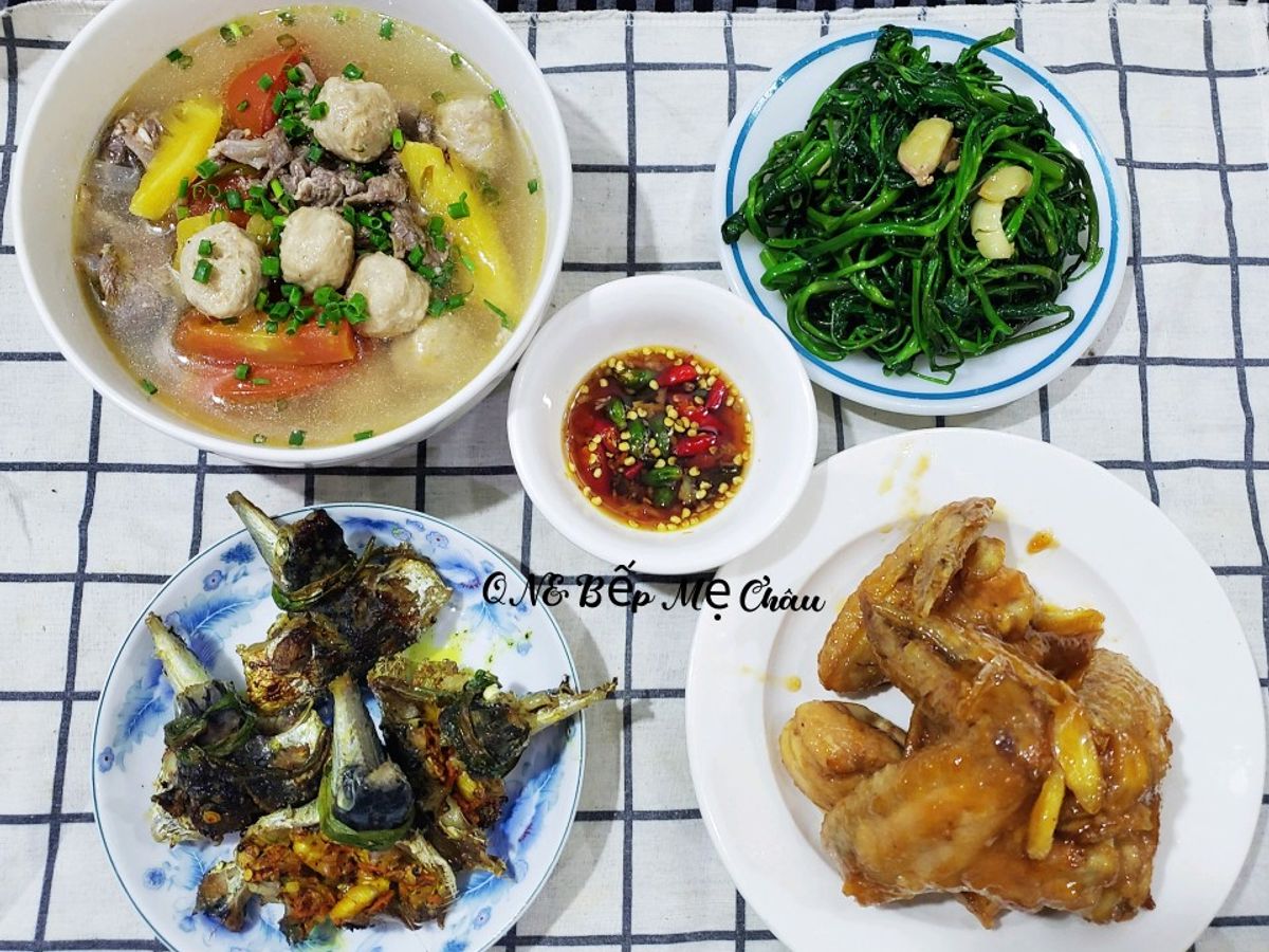 Cơm nhà 6