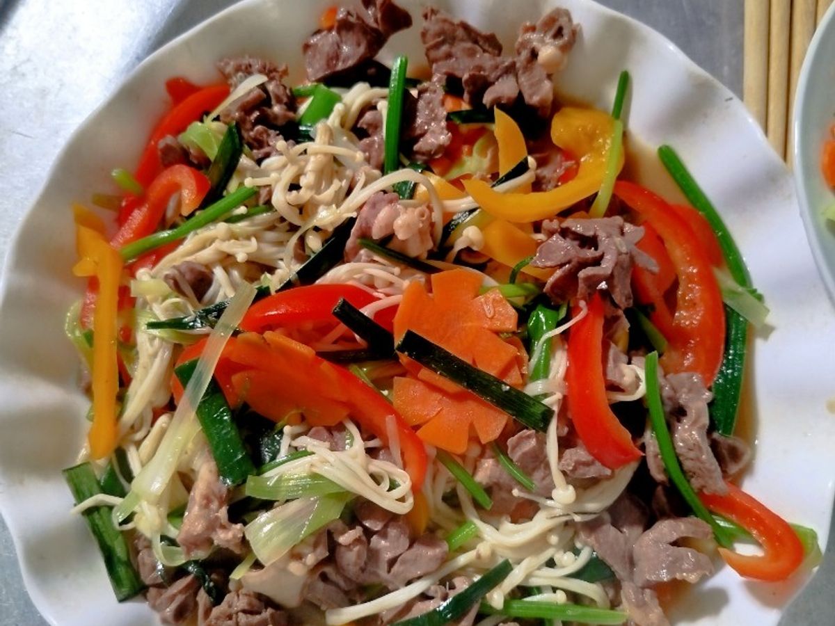 Tim heo xào ngũ sắc