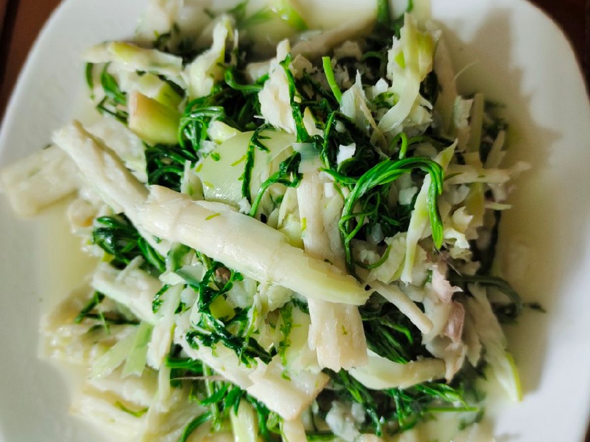 Măng sặt xào rau thối