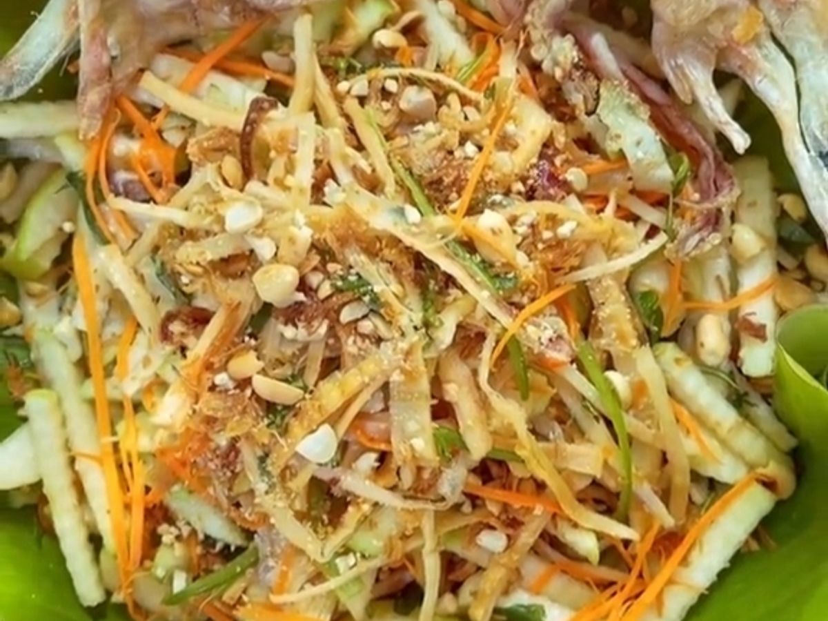 Gỏi ổi khô mực