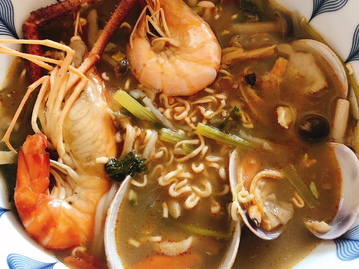 Mì Tôm Hải Sản - Leftover from Hotpot