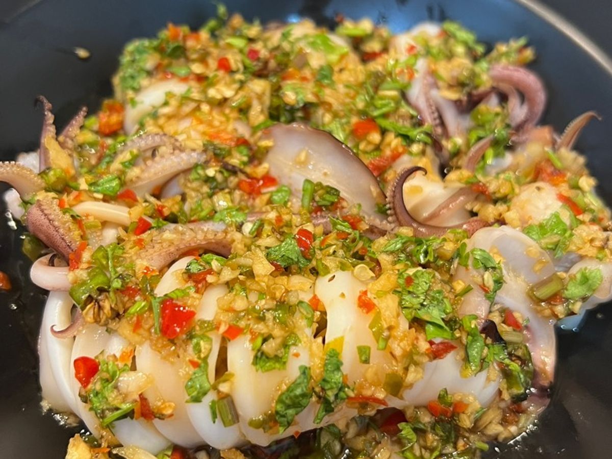 Mực hấp sốt Thái