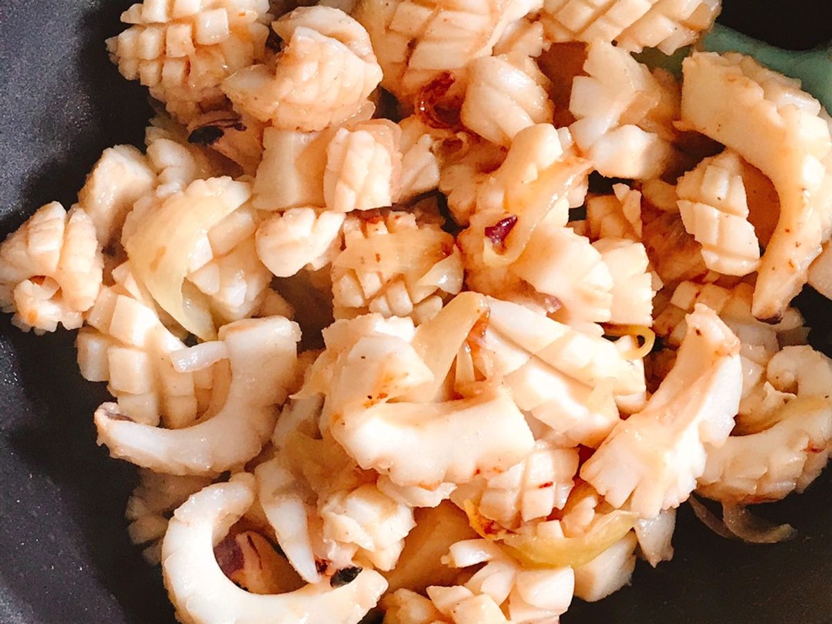 Mực Lá Xào Hành Tây