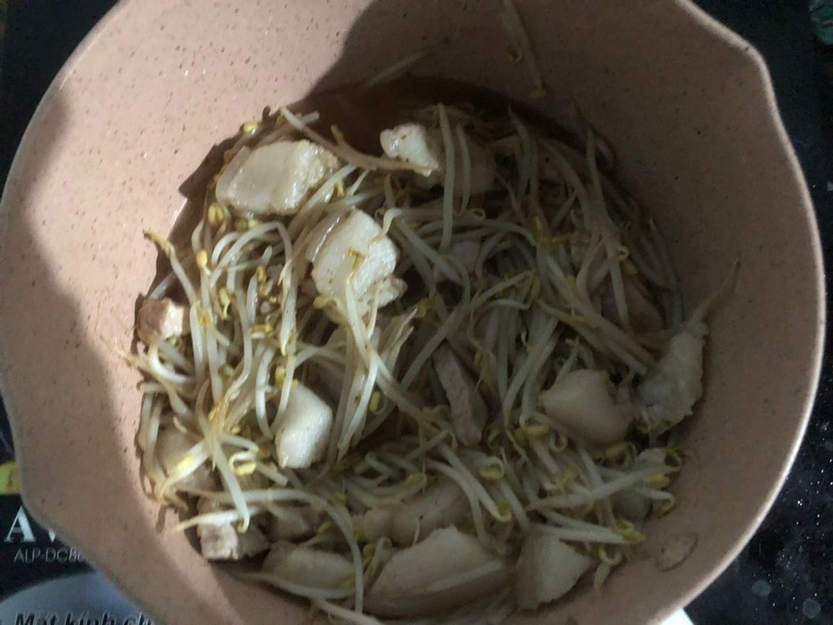 Giá xào thịt heo