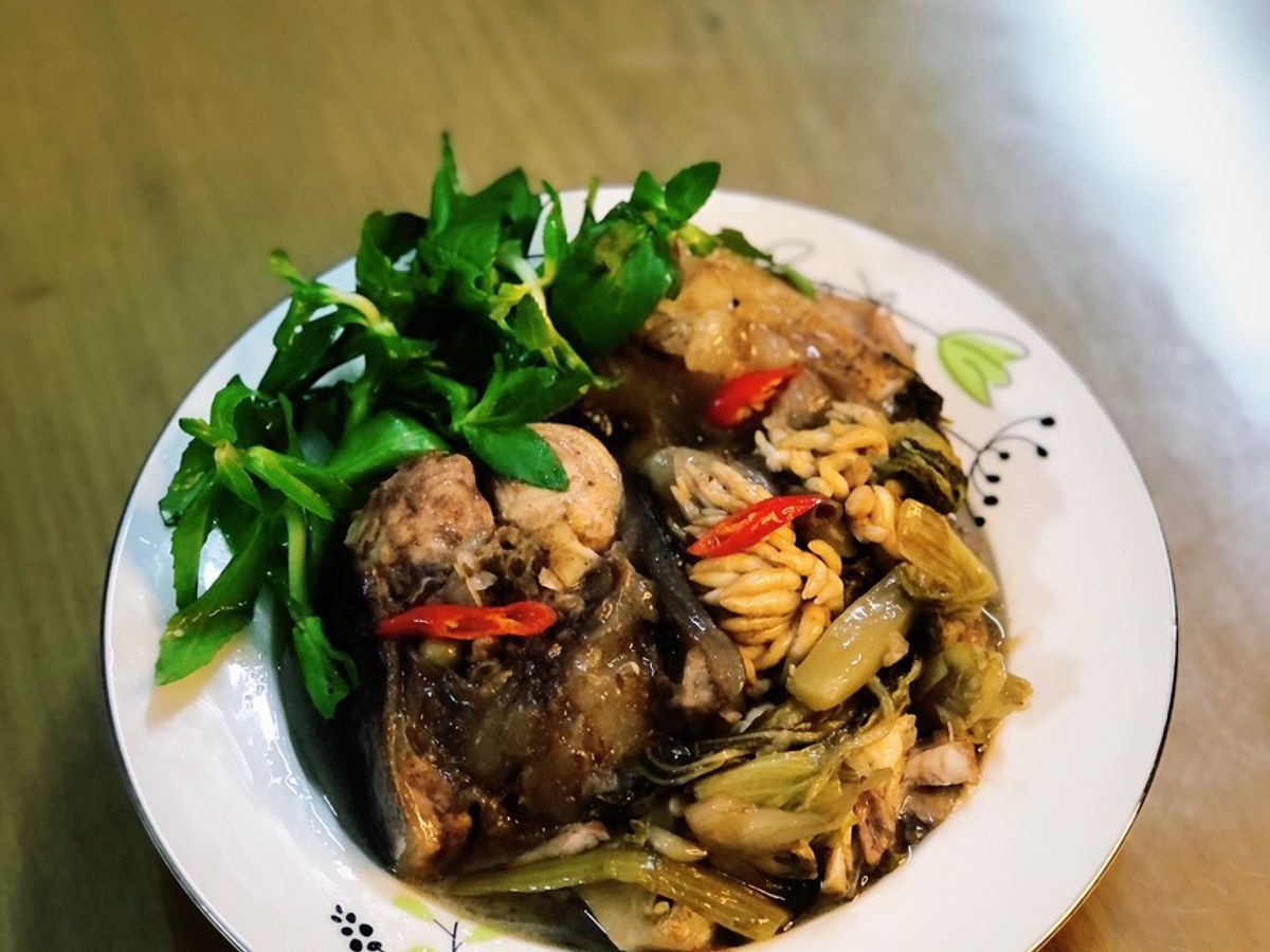 Cá ba sa om dưa cải chua