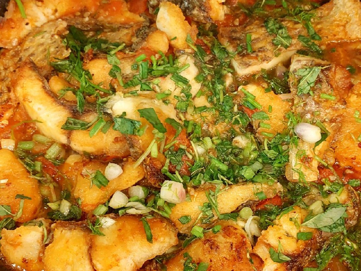 Phi lê cá diêu hồng sốt cà chua