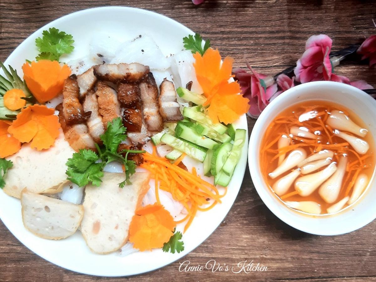 Bánh ướt thịt nướng