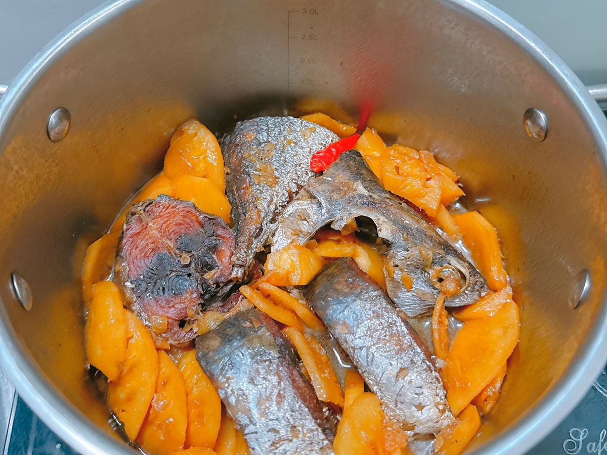 Cá ngừ kho thơm