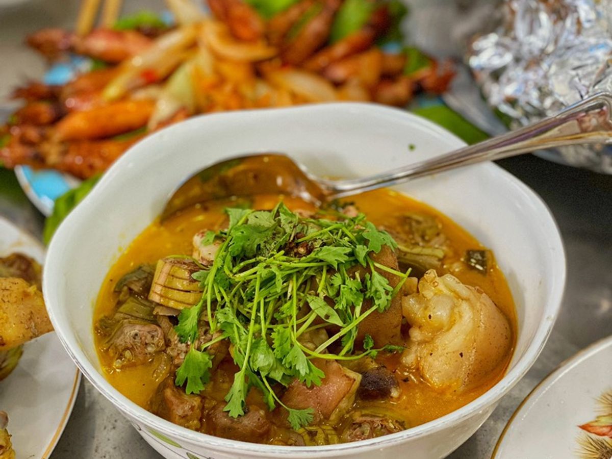 Canh Chuối Chát Nấu Giò Heo